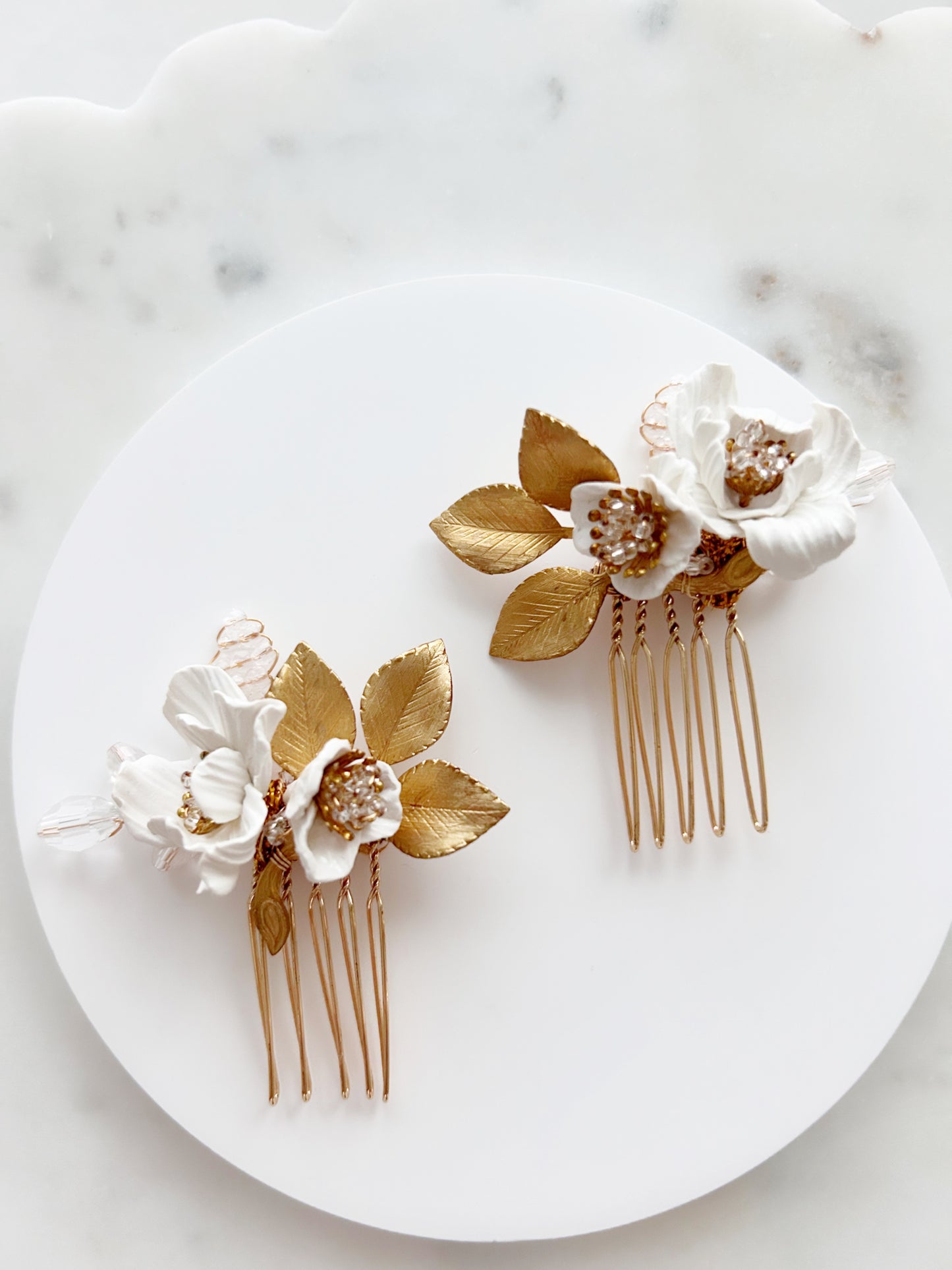 Beaded white flower blossoms and gold leaves mini combs - Style 0552