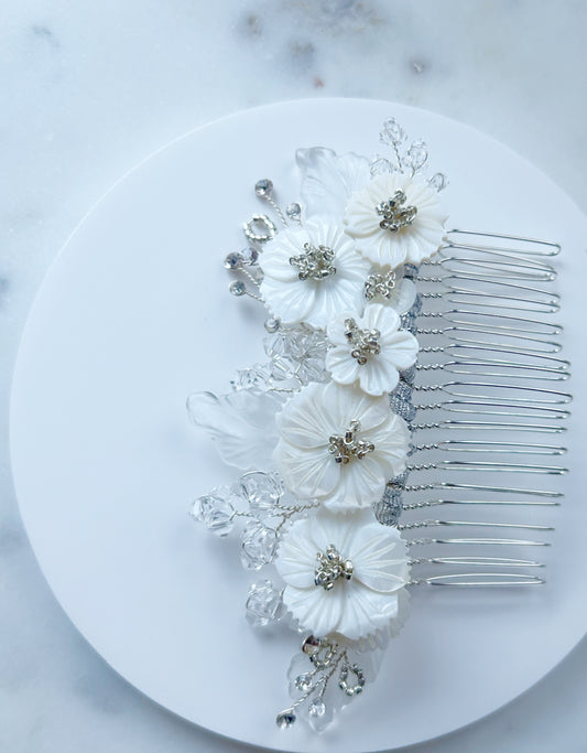 The Isabeau – Mother of Pearl Bridal Hair Comb