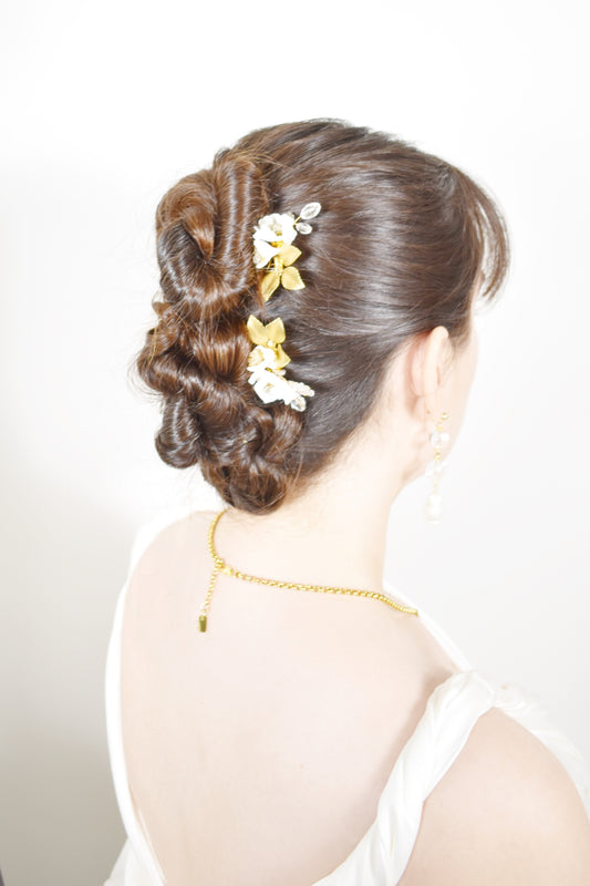 Beaded white flower blossoms and gold leaves mini combs -  Style 0552