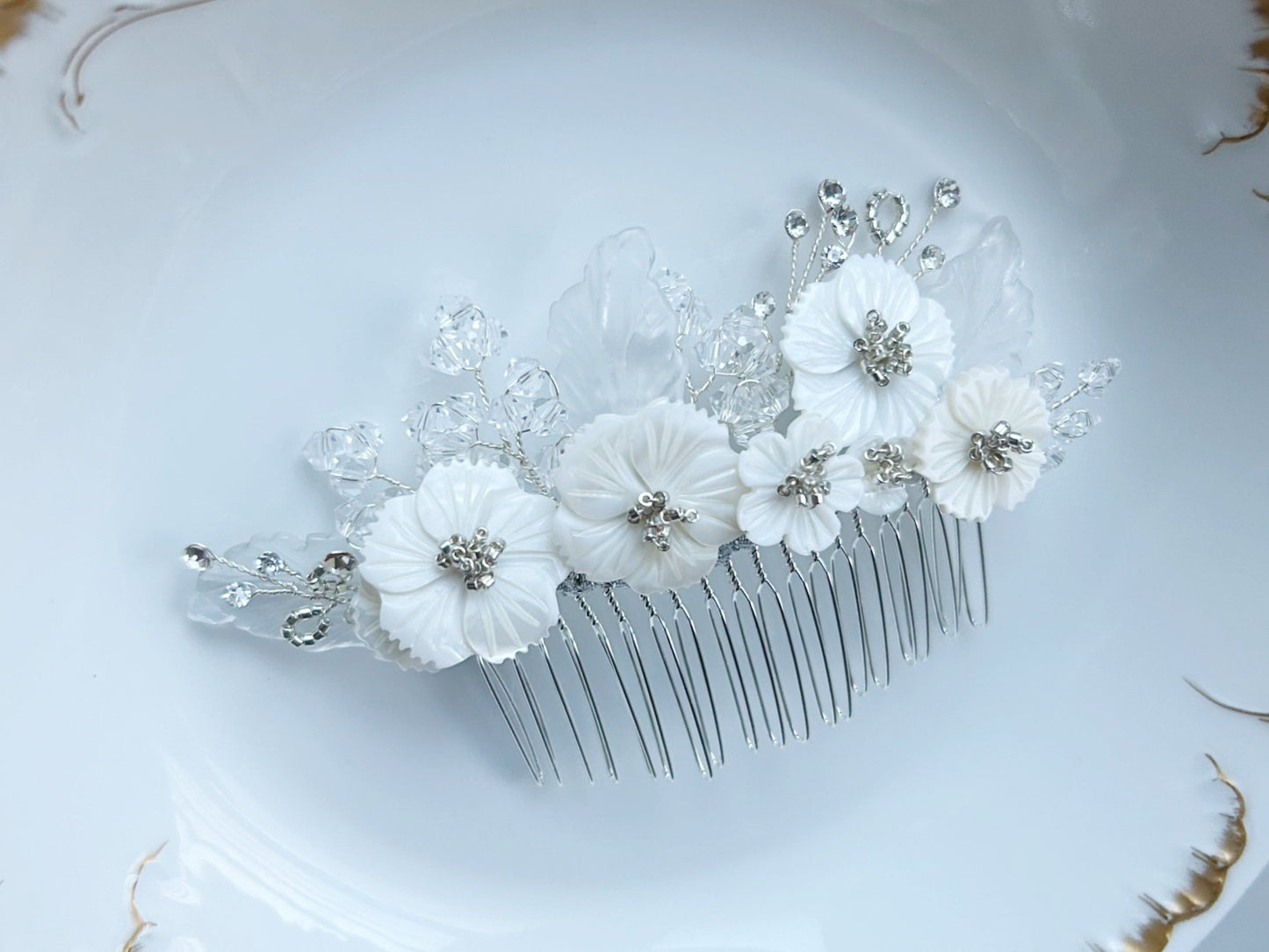 The Isabeau – Mother of Pearl Bridal Hair Comb