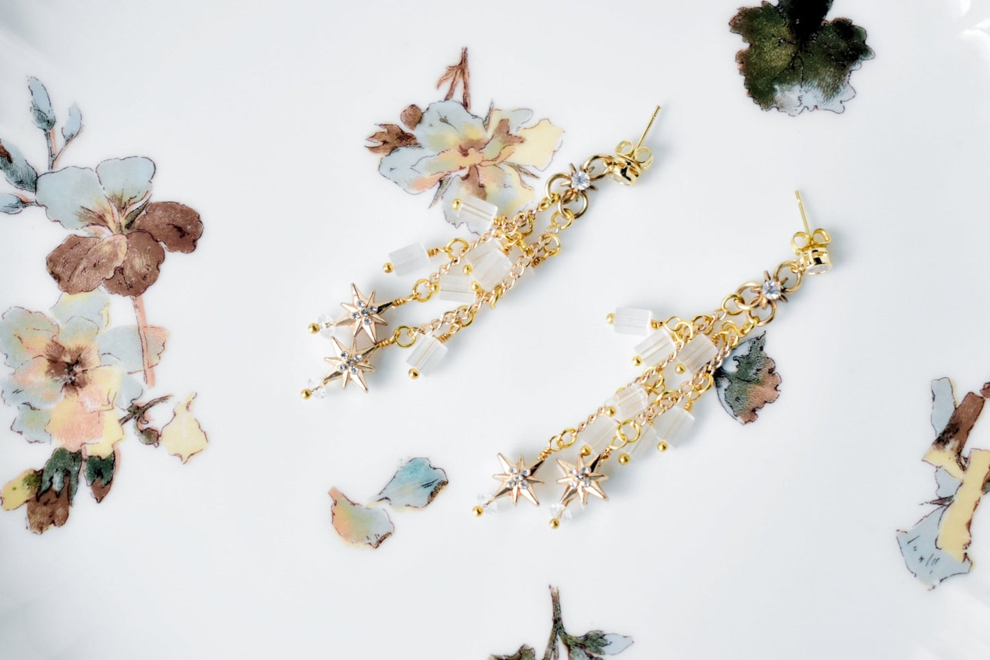 The Solène | Long Gold Star Drop Bridal Earrings